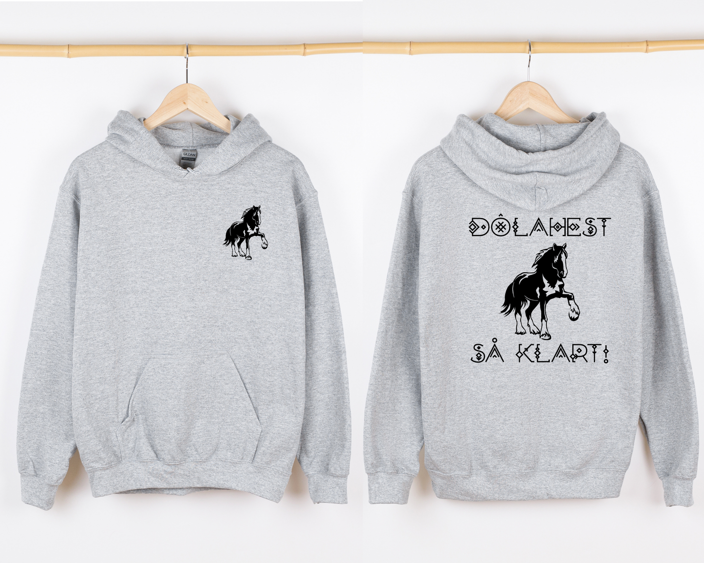 Hettegenser Dølahest | Dølahest så klart! | Unisex