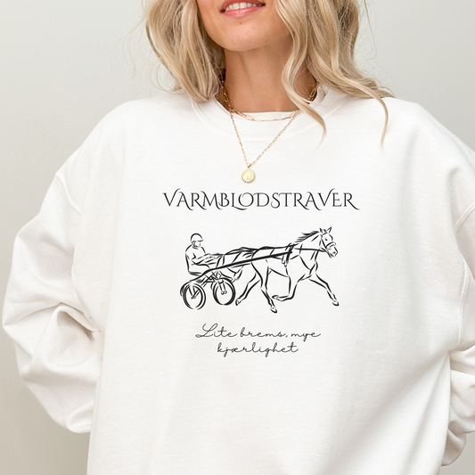 Hestegenser | Varmblodstraver - Lite brems, mye kjærlighet | Unisex