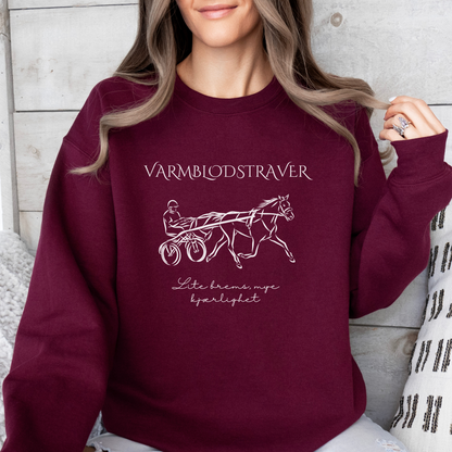 Hestegenser | Varmblodstraver - Lite brems, mye kjærlighet | Unisex