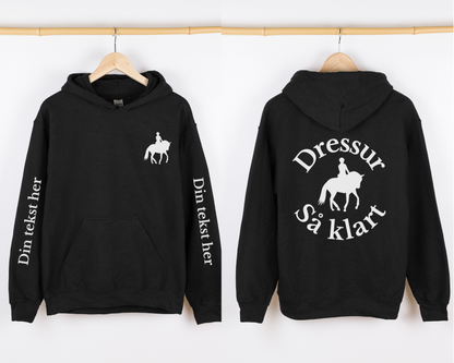 Dressur så klart | Personlig hettegenser hest | Unisex